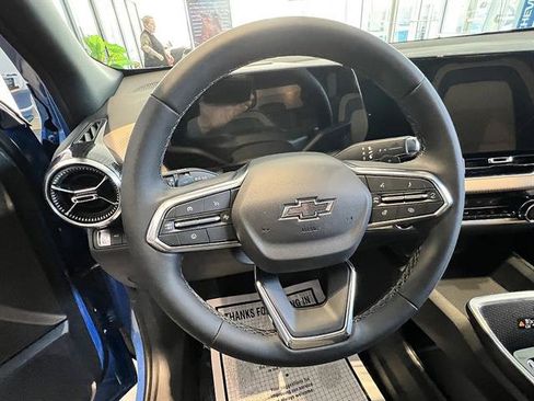 New 2026 Chevrolet Equinox ACTIV AWD/4WD image 12