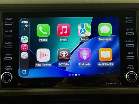 Used 2022 Toyota Tacoma TRD Off-Road w/ Technology Package image 15