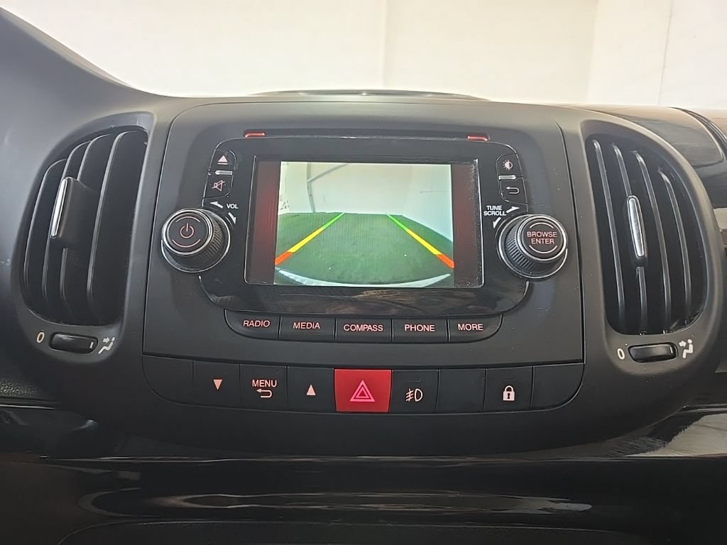 Used 2015 FIAT 500L Trekking FWD image 22