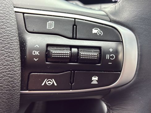 Certified 2025 Kia Sportage X-Pro Prestige AWD/4WD image 37