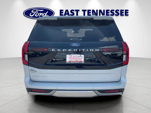 Certified 2025 Ford Expedition Platinum AWD/4WD image 4