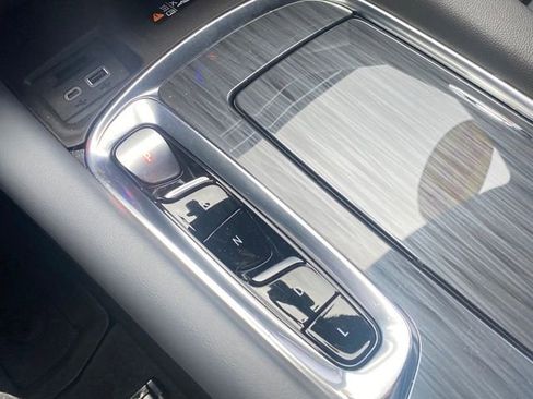 Certified 2024 Buick Enclave Essence w/ Sport Touring Edition image 14