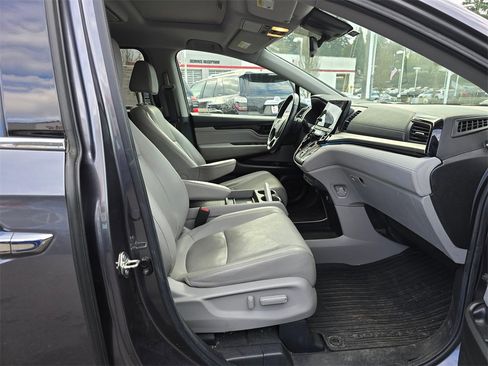 Used 2019 Honda Odyssey Elite image 11
