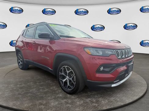 Used 2024 Jeep Compass Limited AWD/4WD image 9