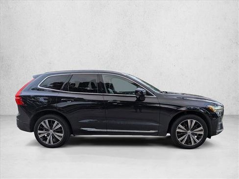 Used 2022 Volvo XC60 B5 Inscription w/ Advanced Package FWD image 4