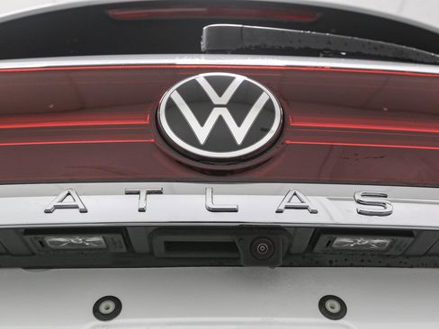 New 2026 Volkswagen Atlas SEL image 12
