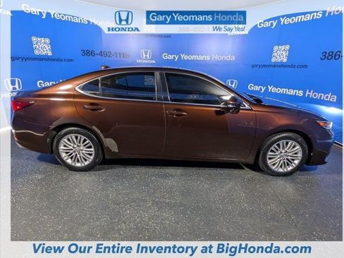 Used 2016 Lexus ES 350 w/ Premium Package w/Wood Trim FWD image 3
