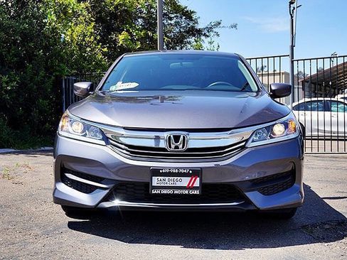 Used 2017 Honda Accord LX image 5