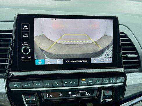 Used 2025 Honda Odyssey Elite image 10