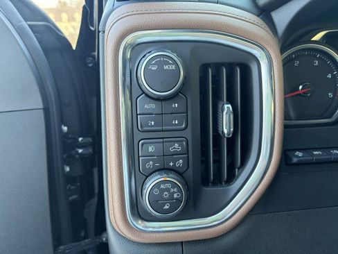 Used 2020 Chevrolet Silverado 2500 High Country w/ Technology Package image 22