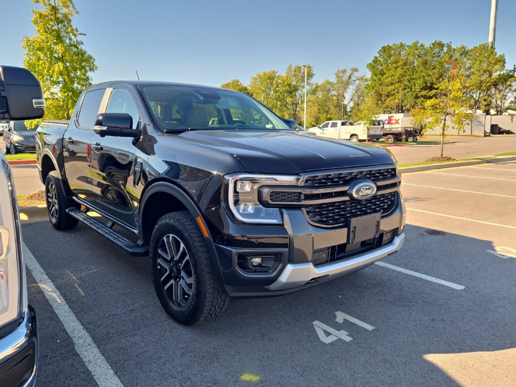 Used 2025 Ford Ranger Lariat w/ Trailer Tow Package AWD/4WD image 4