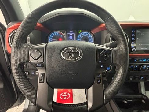 Used 2020 Toyota Tacoma TRD Sport w/ TRD Premium Sport Package image 19