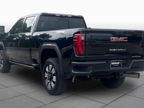 Used 2025 GMC Sierra 2500 Denali w/ Denali Reserve Package AWD/4WD image 12