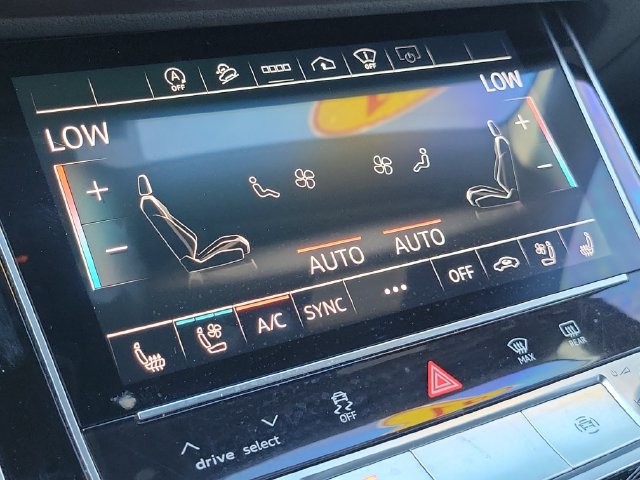 Used 2021 Audi Q7 3.0T Prestige AWD/4WD image 32