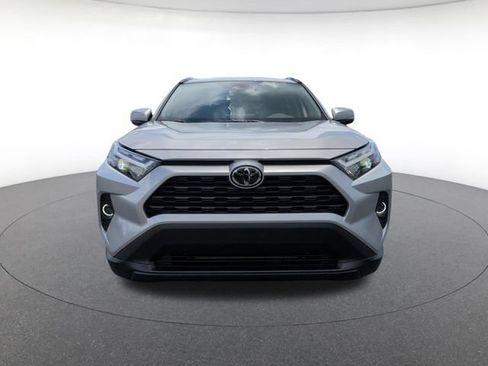 Used 2025 Toyota RAV4 XLE w/ Convenience Package FWD image 9