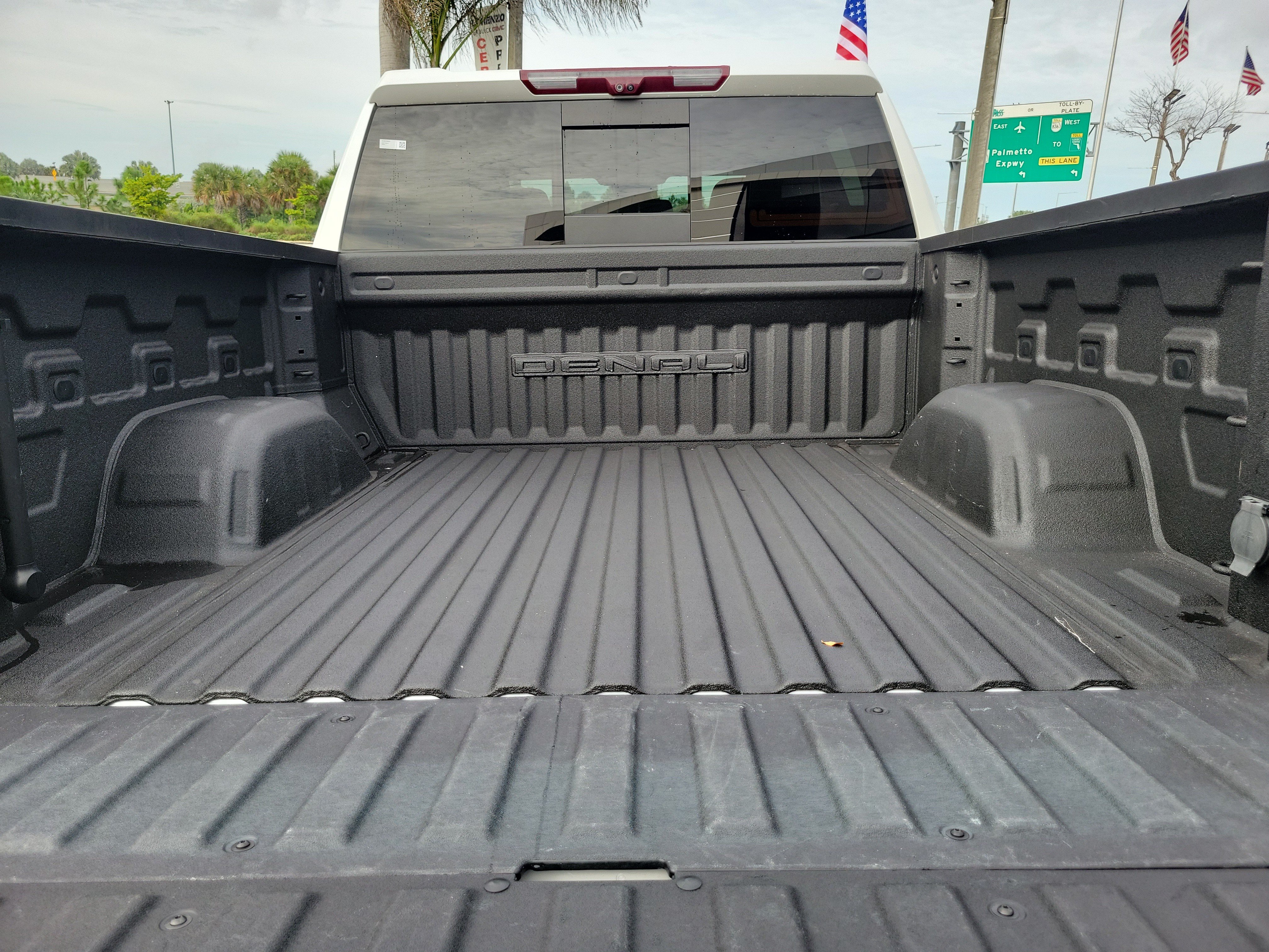 Used 2024 GMC Sierra 1500 Denali w/ Denali Reserve Package AWD/4WD image 29