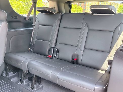 Used 2021 GMC Yukon XL SLT w/ SLT Premium Package AWD/4WD image 40