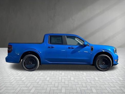 New 2025 Ford Maverick Lobo image 4