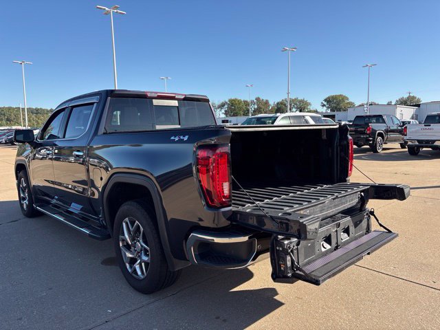 Used 2022 GMC Sierra 1500 SLT w/ SLT Premium Plus Package AWD/4WD image 8