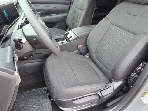 Certified 2025 Hyundai Santa Cruz SE image 20