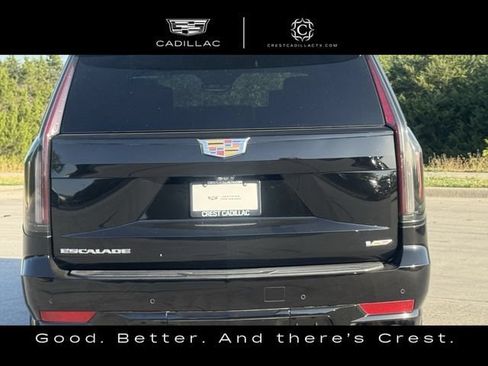 Used 2024 Cadillac Escalade V w/ Heavy-Duty Trailer Package AWD/4WD image 7
