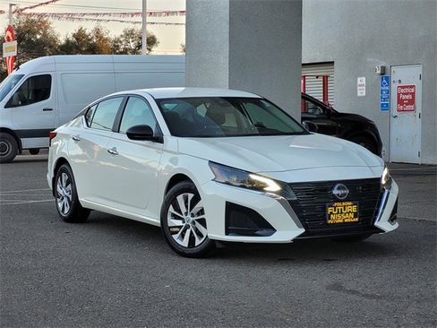 New 2025 Nissan Altima 2.5 S image 1