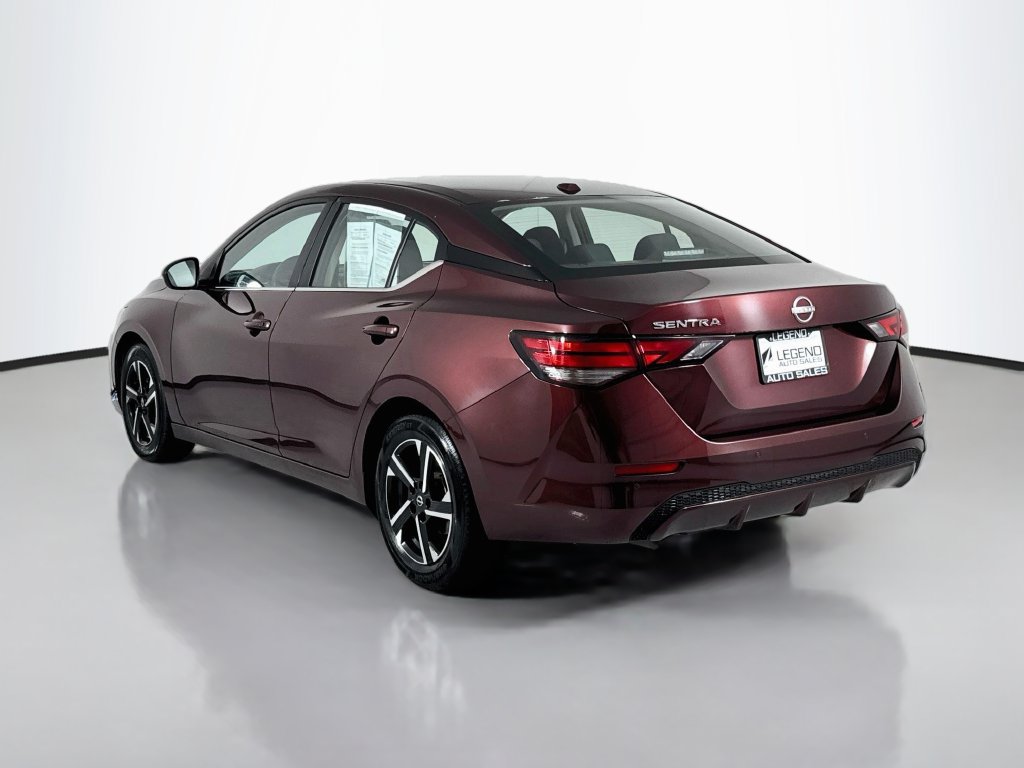 Used 2025 Nissan Sentra SV FWD image 10