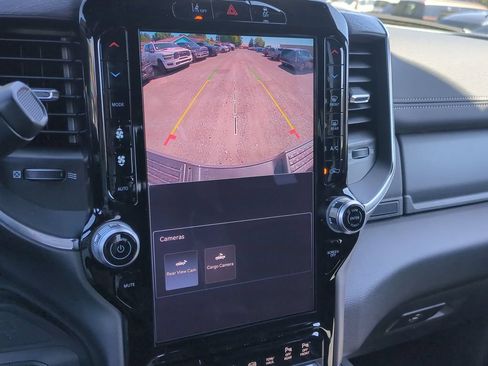 New 2026 RAM 3500 Laramie AWD/4WD image 24