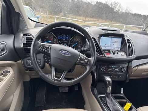 Used 2017 Ford Escape Titanium AWD/4WD image 14