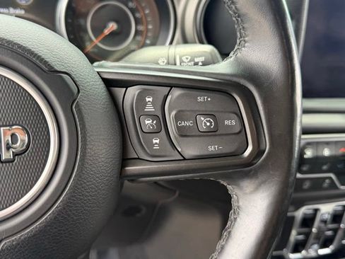 Used 2022 Jeep Wrangler Unlimited Sport AWD/4WD image 14