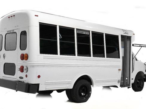 Used 2004 Chevrolet Express 3500 w/ School Bus Package RWD image 3