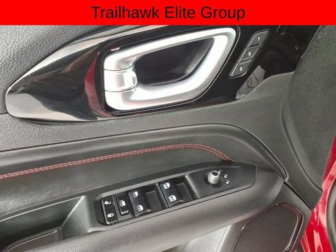 Used 2024 Jeep Compass Trailhawk w/ Trailhawk Elite Group AWD/4WD image 13