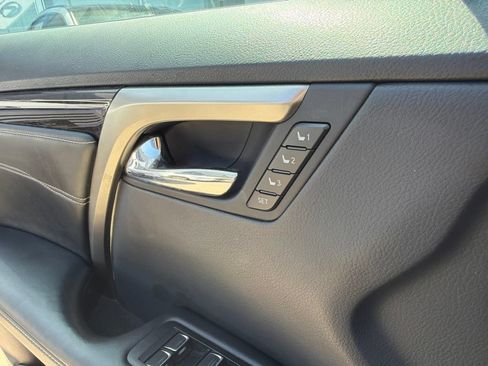 Used 2019 Lexus RX 450h AWD w/ Luxury Package image 16