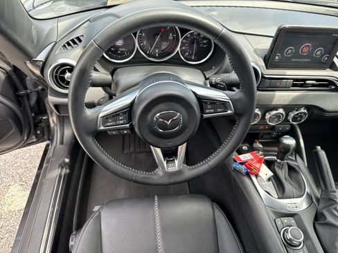 Used 2022 MAZDA MX-5 Miata RF Grand Touring RWD image 15