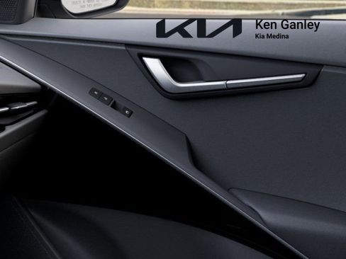 New 2026 Kia Niro EX image 25