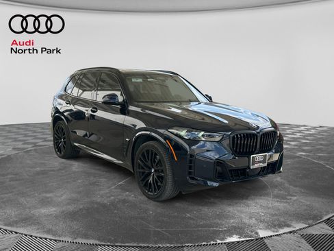 Used 2026 BMW X5 xDrive40i w/ M Sport Package AWD/4WD image 7