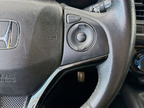 Used 2022 Honda HR-V Sport image 12