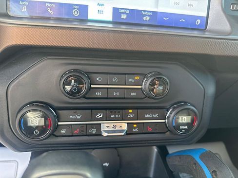 Used 2023 Ford Bronco Outer Banks AWD/4WD image 20
