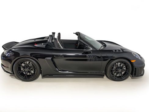 Used 2024 Porsche 718 Boxster Spyder RS w/ Light Design Package image 8