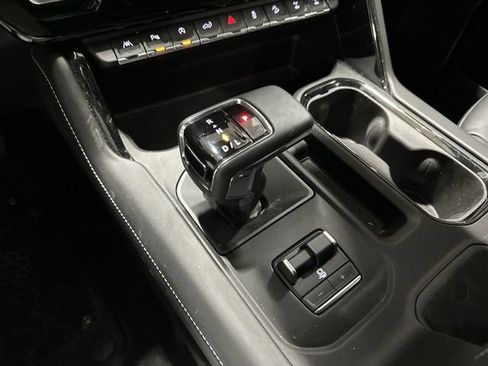 Used 2023 GMC Sierra 1500 AT4X image 26