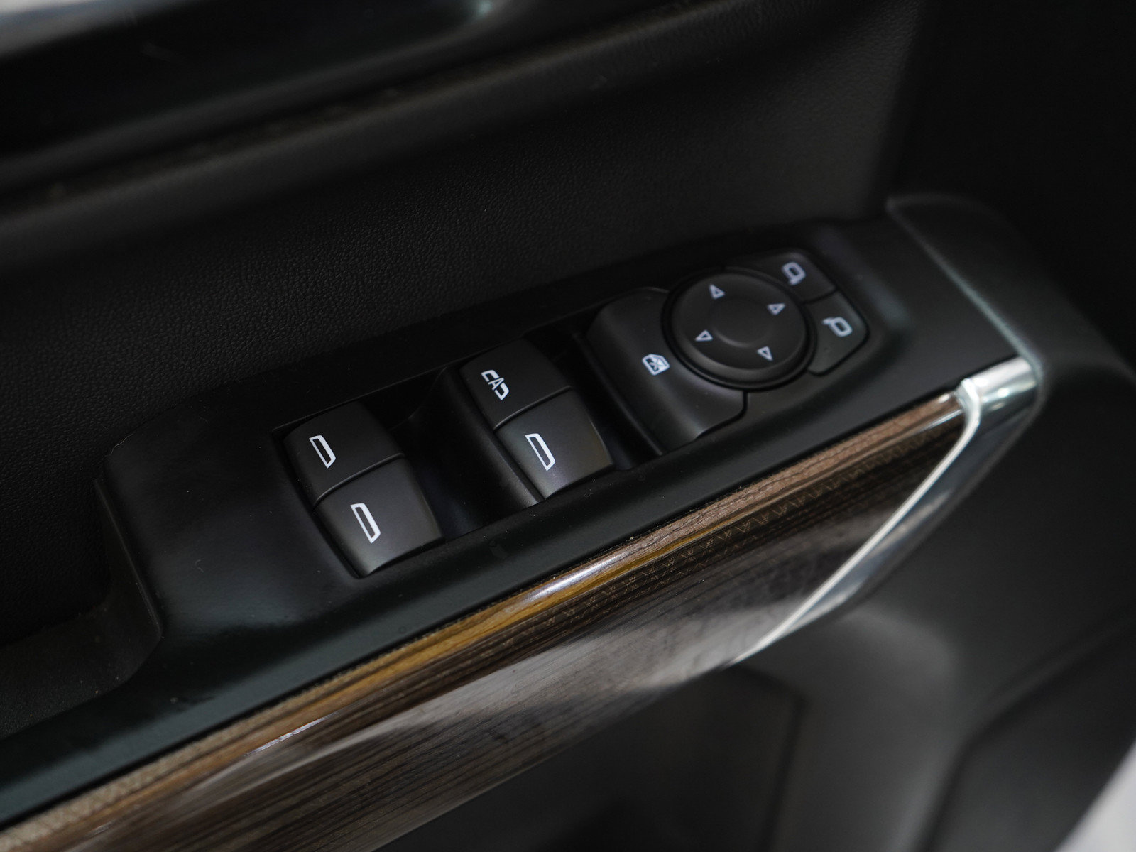Used 2019 Chevrolet Silverado 1500 RST w/ All-Star Edition AWD/4WD image 19