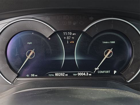 Used 2019 BMW 530i w/ Convenience Package image 11