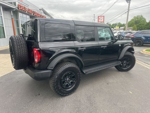 Used 2025 Ford Bronco Outer Banks w/ Sasquatch Package image 2