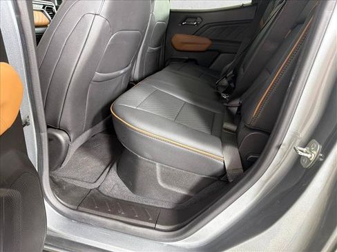 Used 2024 GMC Canyon AT4 w/ AT4 Premium Package AWD/4WD image 20