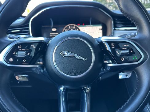 Used 2026 Jaguar F-PACE R-Dynamic S image 18