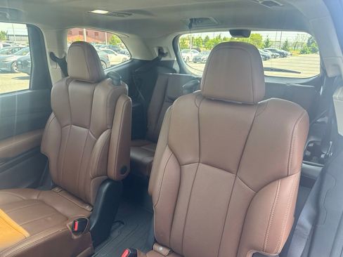 Used 2023 Subaru Ascent Touring AWD/4WD image 49
