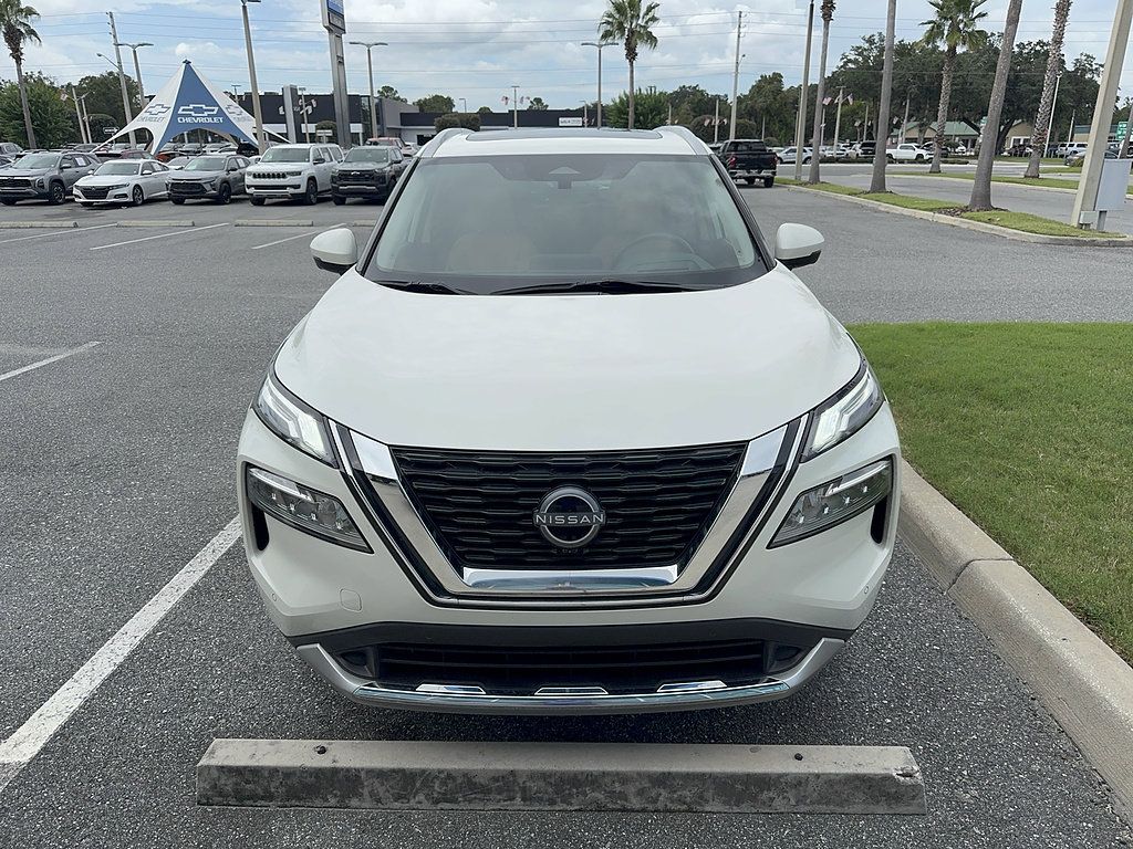 Used 2023 Nissan Rogue Platinum w/ Platinum Premium Package FWD image 2