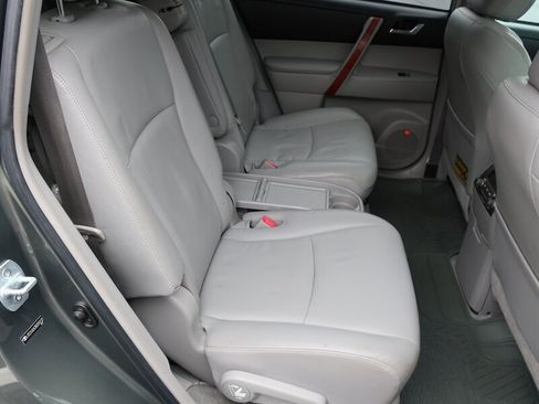 Used 2008 Toyota Highlander Limited FWD image 28