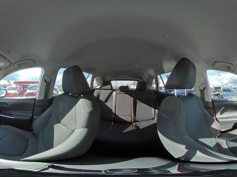 Used 2025 Toyota RAV4 LE image 41