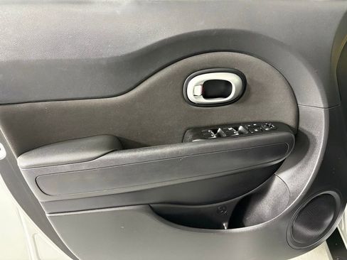 Used 2019 Kia Soul FWD image 12